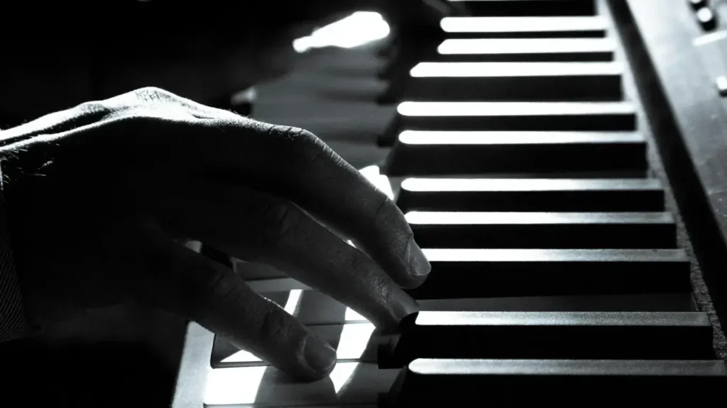 clases de piano avanzado -  acordes en el piano